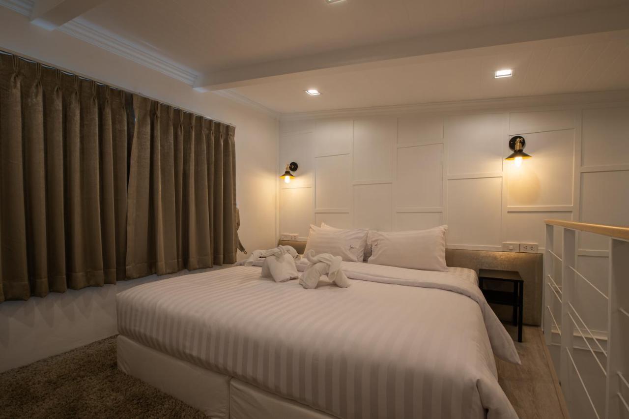 White Ivory Bed And Breakfast Bangkok Exterior foto