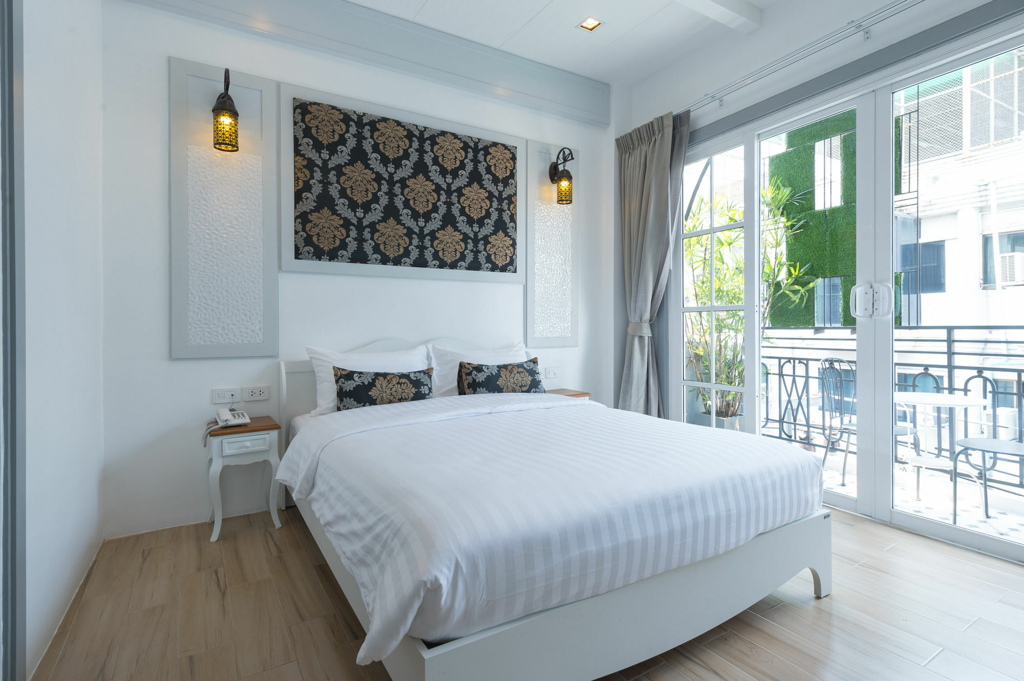 White Ivory Bed And Breakfast Bangkok Exterior foto