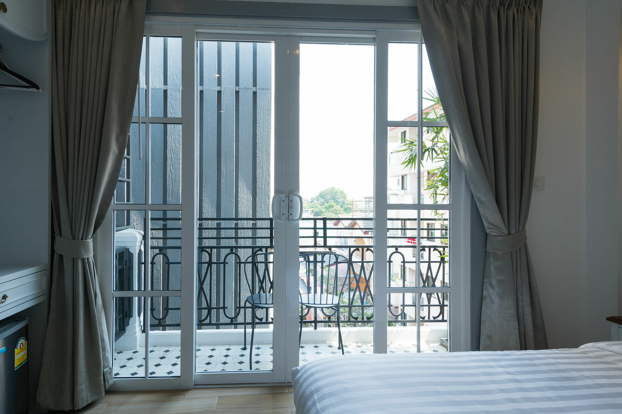 White Ivory Bed And Breakfast Bangkok Exterior foto